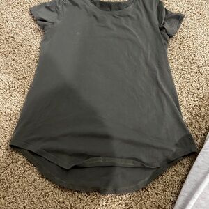 Lululemon shirt small/ 4